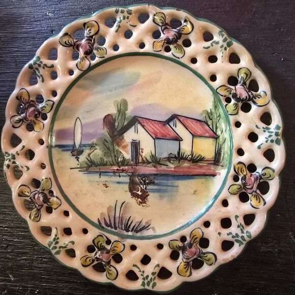 2 Hand Painted Plates Latticework Edges Coastal Scenes EPL Portugal 6.5" dia - Picture 2 of 5